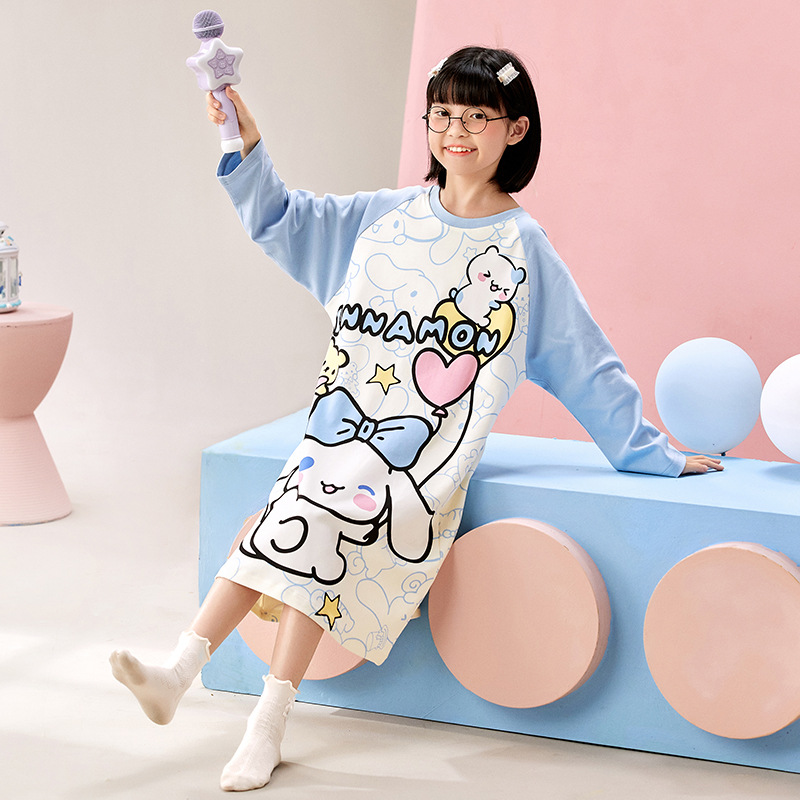 Comfortable cute long-sleeve