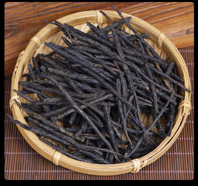 Ku Ding Tea (Ilex latifolia) — Wild Large-Leaf Bitter Herbal Tea, Loose Leaf 500g preparation