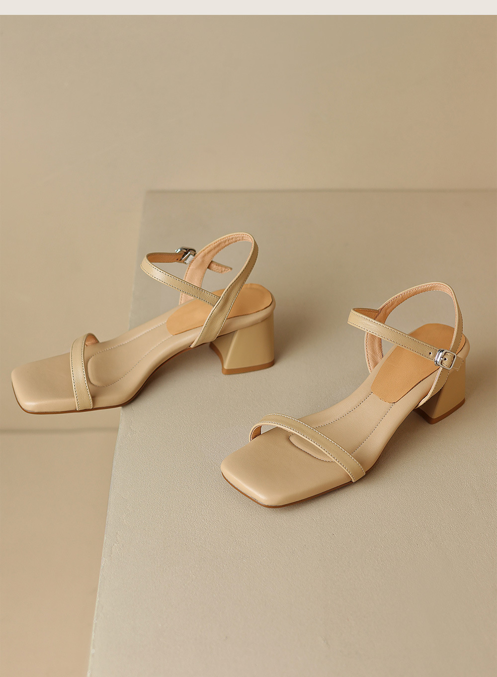 Sandal nữ quai ngang da cừu gót vuông ổn định — Màu trắng be chi tiết 14