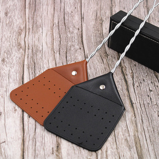 In stock steel wire handle fly swatter PU leather manual fly killer outdoor portable mosquito repellent fly swatter durable mosquito swatter
