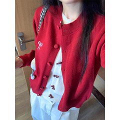 クリスマスの赤い服は偽の2つの蝶結びの長袖を着て底のメリヤスのカーディガンの女性の秋冬の中で丸首の修身の上着を掛けます。