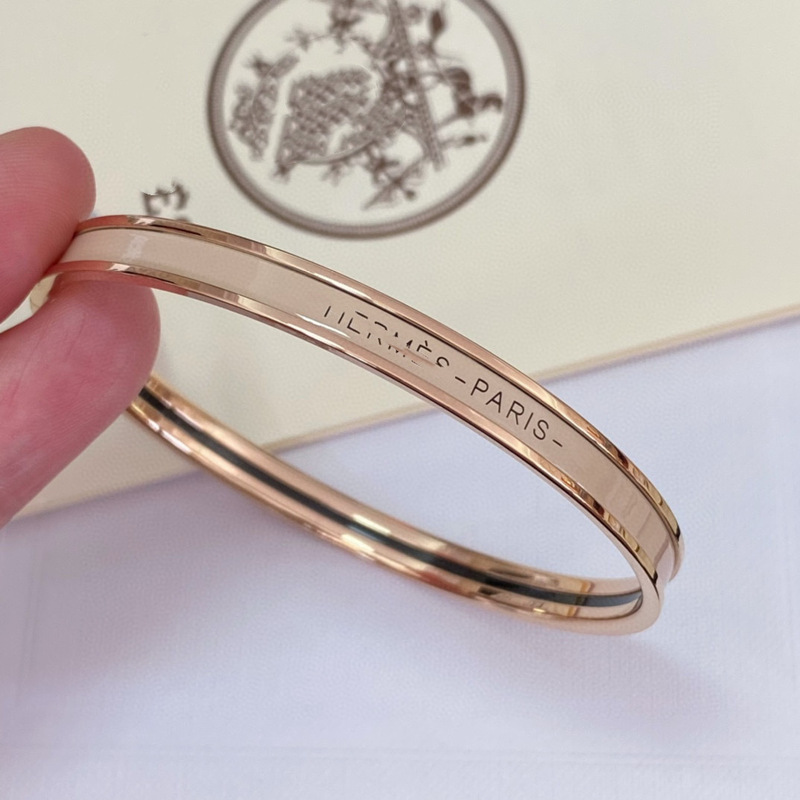 Aijia H 超狭版エナメルレターブレスレット女性用 18K ローズゴールドライト高級ハイエンドデザインクローズドカップルブレスレット|undefined