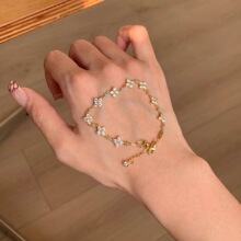 复古高级感闪钻四叶草手链高端时尚精致手环女气质百搭甜美配饰