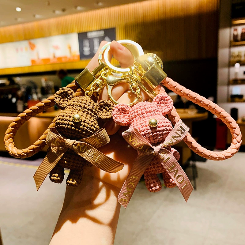 Новый брелок с медведем из смолы для женщин, изысканный кулон для школьной сумки в машину, модный кулон для пары, небольшой подарок