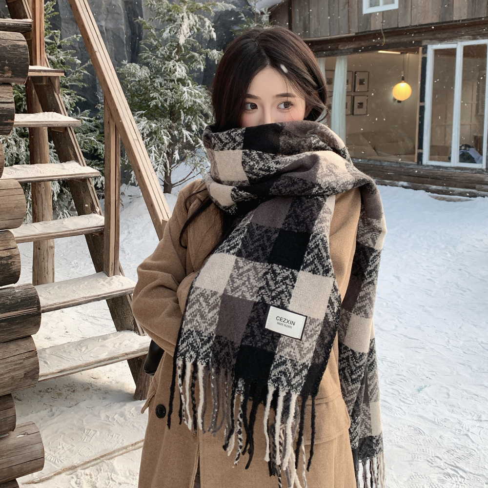 South Korea Designer New Plaid Tassel Scarf Women's Autumn and Winter Soft Warm Shawl High-end All-match Neck Fashion