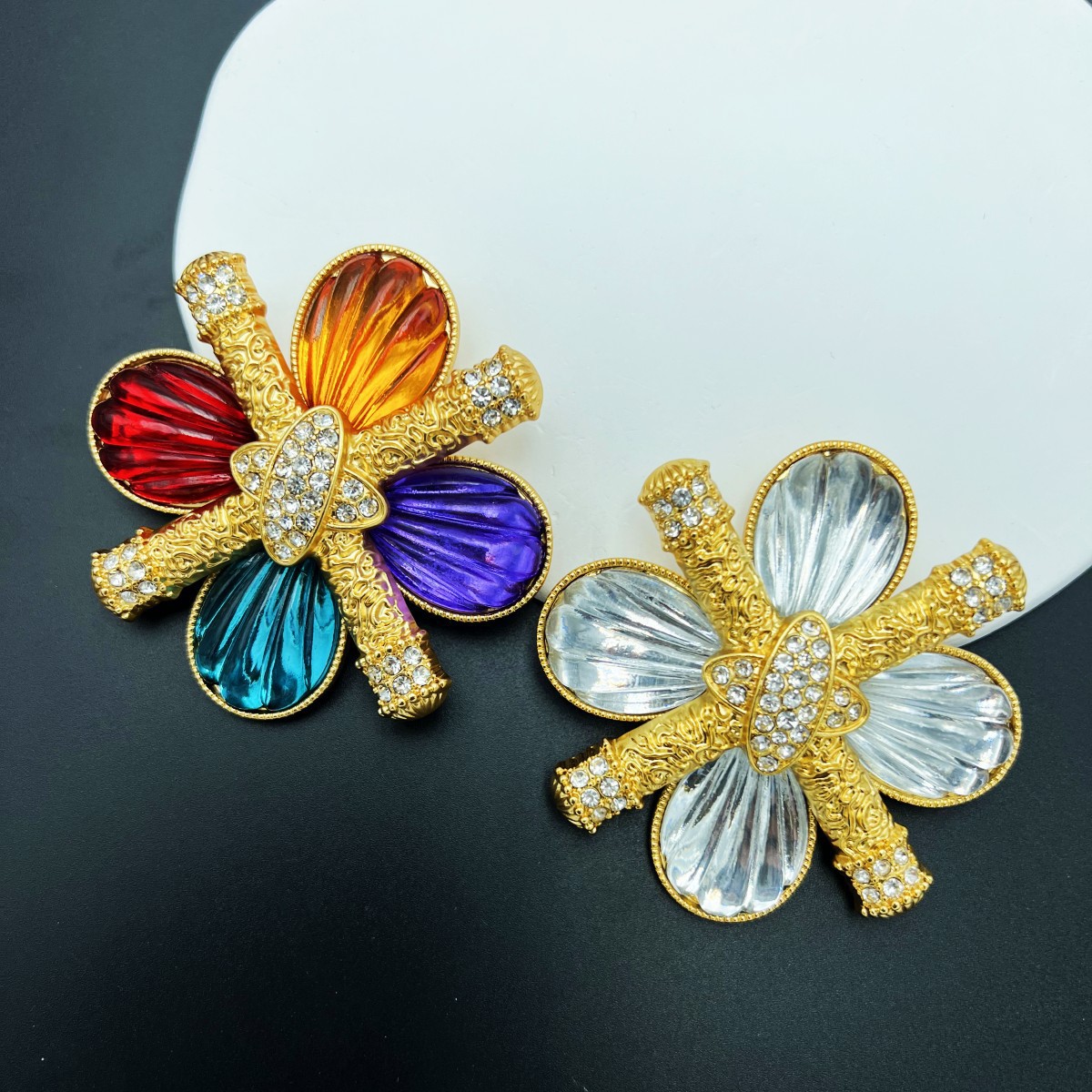 Second-hand Vintage electroplated real gold full diamond light…