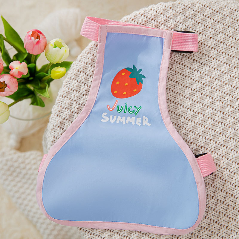 Primavera y verano perros dibujos animados a prueba de agua fresa antisucio corky bolsas de vientre perros pequeños y medianos salchicha ropa de perros