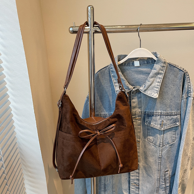 Bolsa de mujer retro 2024 nueva moda coreana mochila de piel de ciervo mochila mochila casual bolsas debajo de las axilas