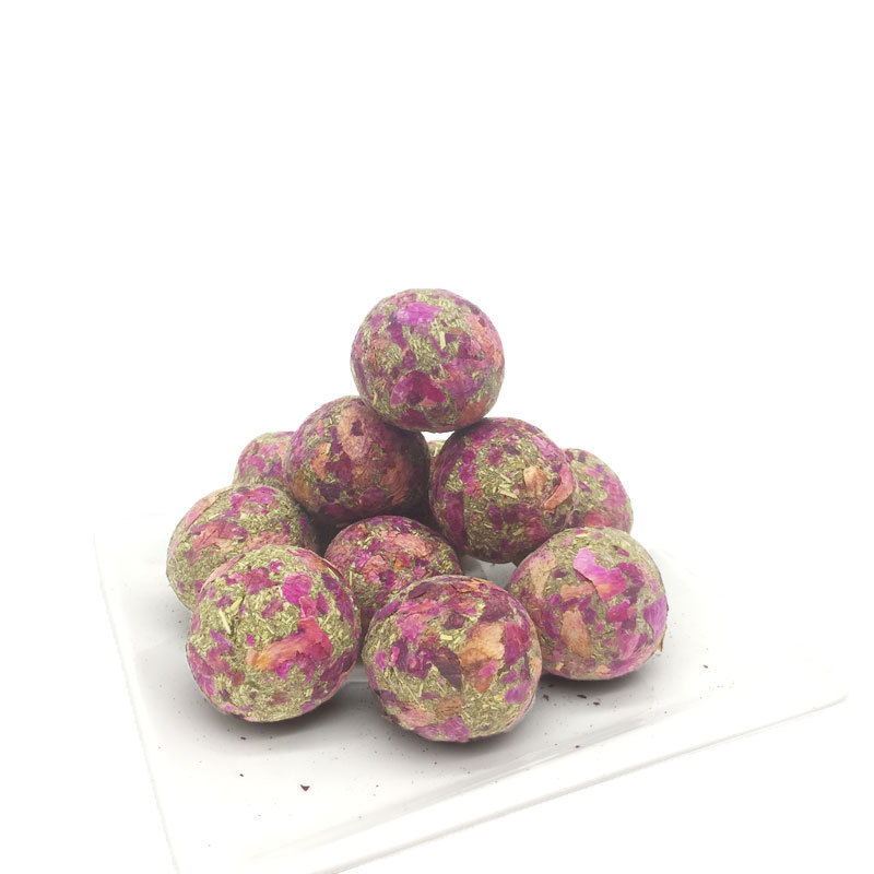 Juguetes masticables para mascotas pequeñas, donuts, pasteles de hierba en forma de corazón, bolas de hierba, piruletas, alimento principal para hámster, chinchilla, conejo, venta al por mayor en stock.
