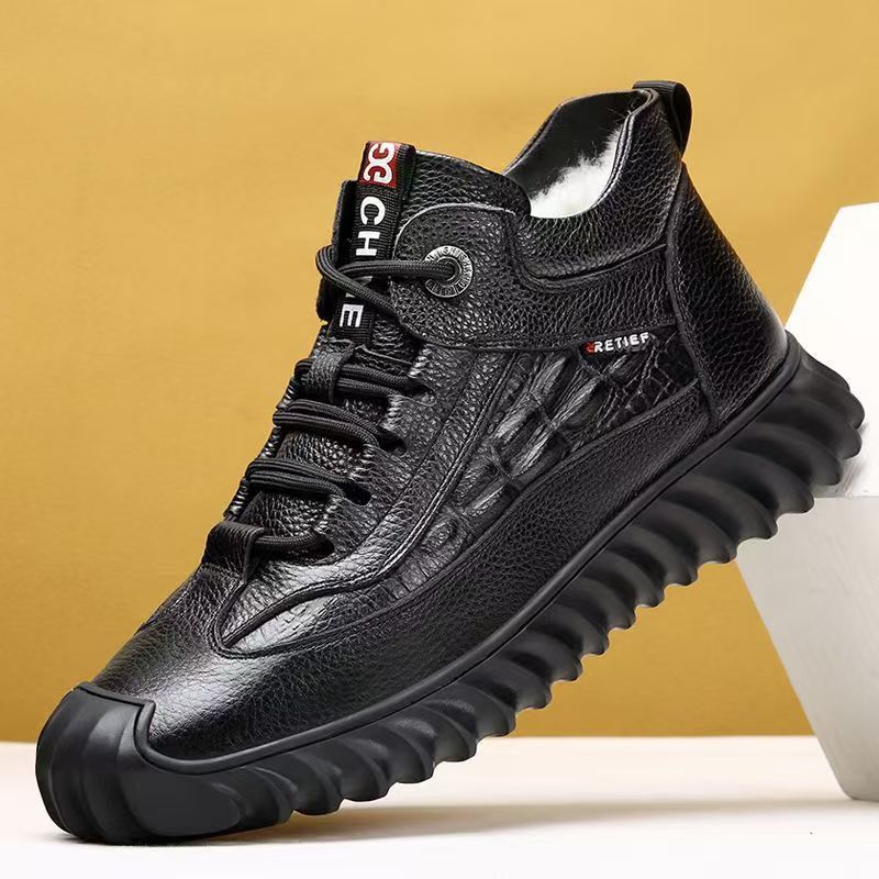 Nuevos zapatos de algodón de hombre prácticos de invierno de noreste con terciopelo calentador de algodón para ayudar a las botas de nieve de papá botas Martin