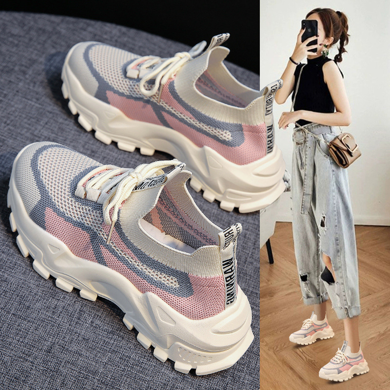 Zapatos de calcetines de tejido volador mujeres primavera y otoño 2023 nuevo estilo Harajuku viento corriendo ligero elástico transpirable zapatos deportivos casuales