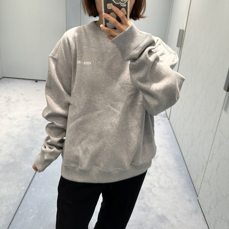 正确版本原标MIU缪家灰色纯色简约圆领套头针织毛衣男女|undefined
