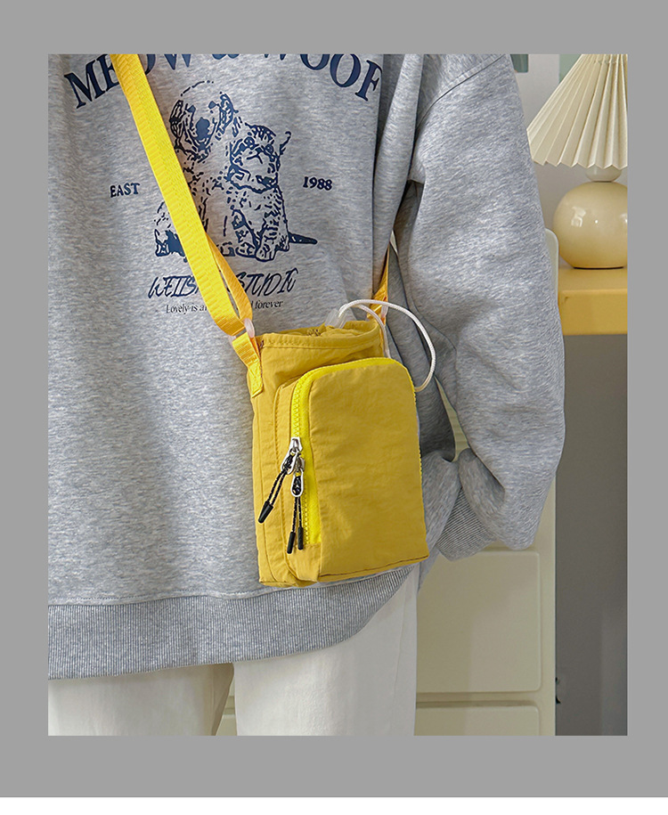 New solid-color student cycling casual women's bag, lightweight outdoor mobile phone bag and accessory bag full figure