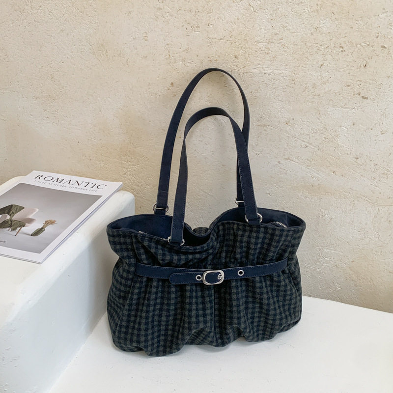 Túi tote nữ quai đeo vai dáng shopping cỡ lớn, chất liệu dạ, kiểu mới mùa đông — Màu cà phê Không có mặt dây chuyền, Màu xanh không có mặt dây chuyền, Màu đỏ không có mặt dây chuyền, Đen không có mặt dây chuyền chi tiết 12