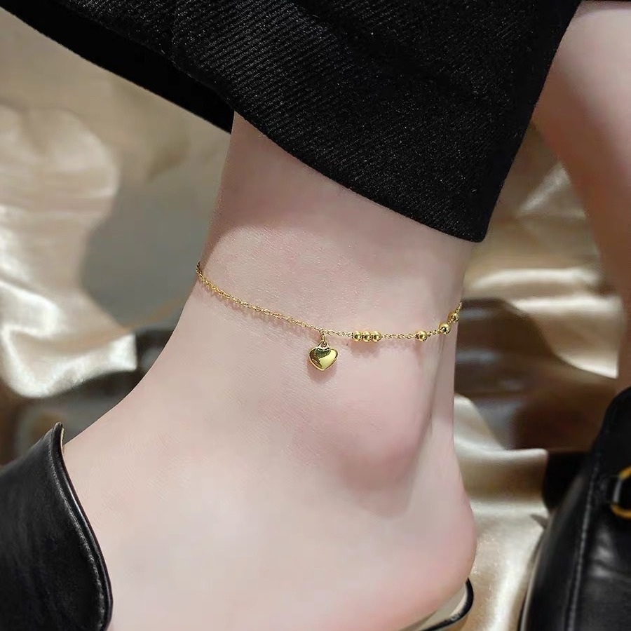 Elegante lujo ligero amor perlas de tobillas de mujer diseño de alto nivel simple frío chapado en oro 18K joyas de tobillas de pie