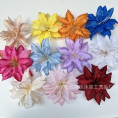 小百合の花の頭をシミュレーションします。