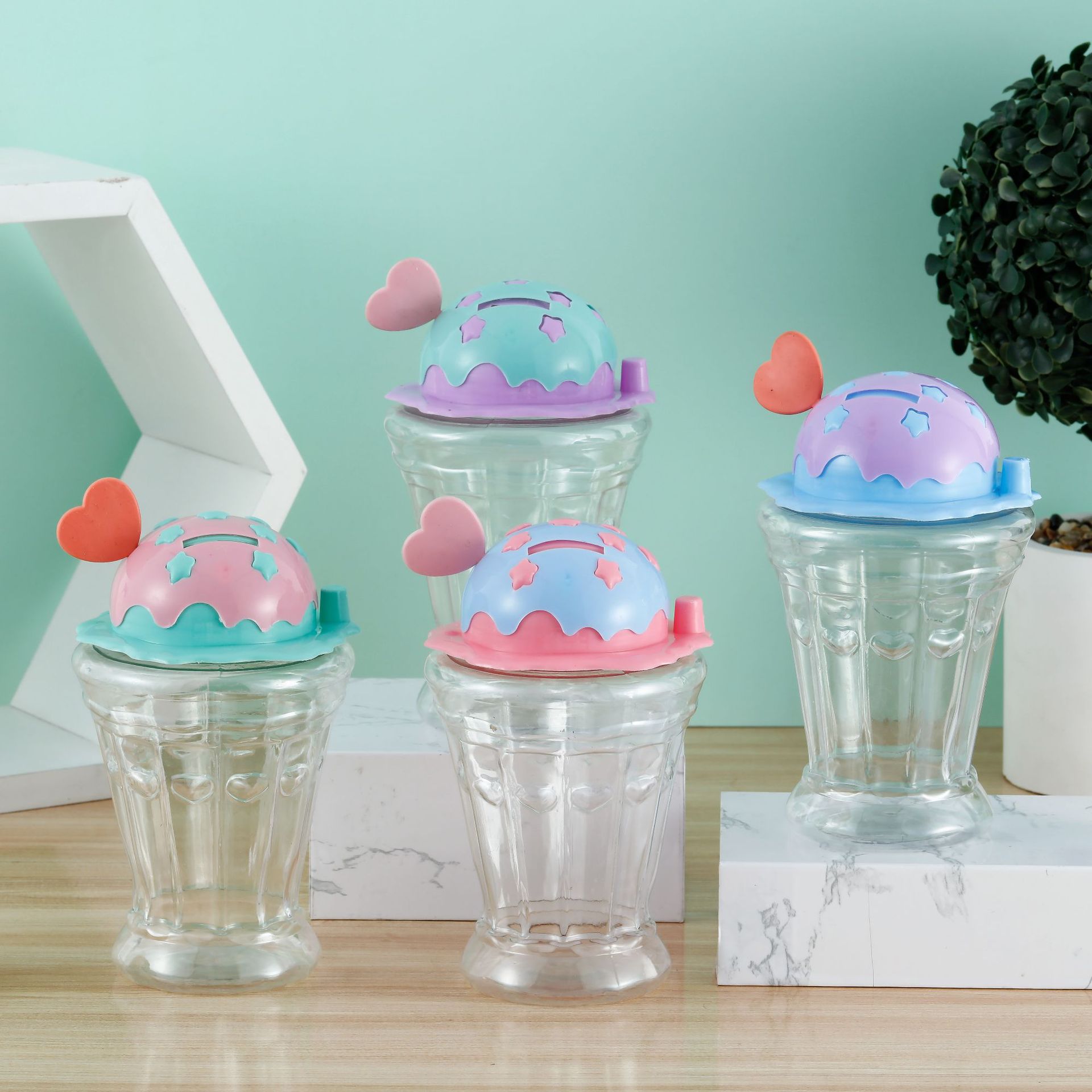 源头厂家妙蛙花卡通塑料包装瓶异形塑料罐透明罐冰激凌塑料瓶500