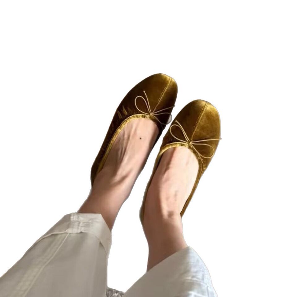 Giày búp bê Mary Jane đế bệt mũi tròn thắt nơ, chất liệu nhung, gót thấp dưới 3 cm — Màu sô-cô-la, Vàng cổ điển