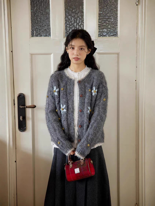 撞色手工钩花开衫毛衣女2025秋冬新款韩系慵懒风麻花复古针织外套|undefined
