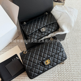 �߰汾CF��Ƥ�y�������朗l���ٴ�С���L�������μ�Ҹ��б���Ů