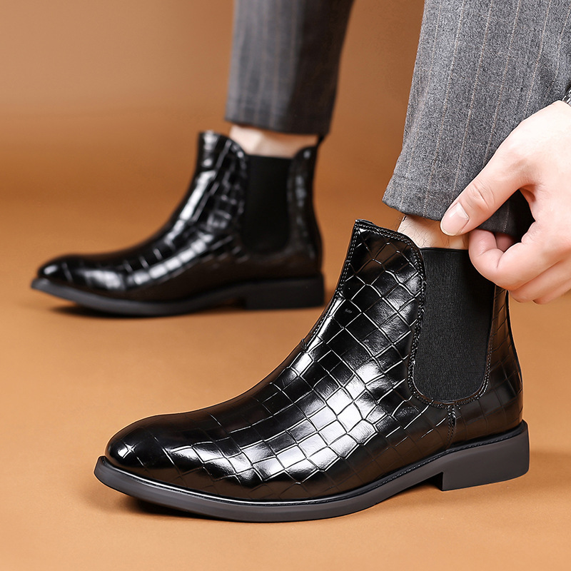 Factory wholesale Chelsea boots for men, pointed-toe vintage Martin boots, British crocodile pattern men's leather boots, drop-shipping leather shoes