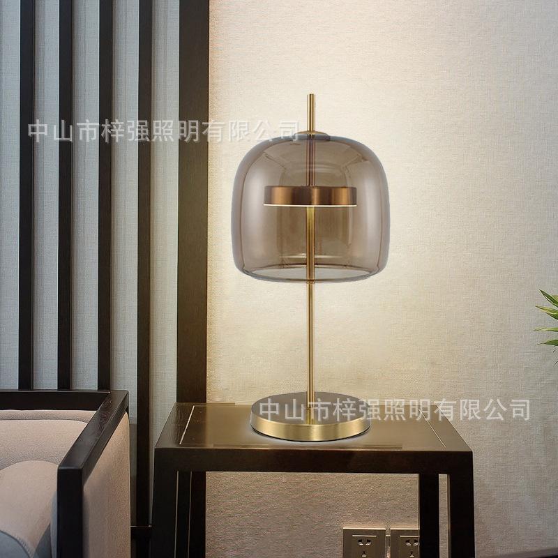 Light Luxury Creative Living Room Table Lamp Post-modern Bedroom Bedside LED Study Model Room Hotel Glass Decorative Table Lamp