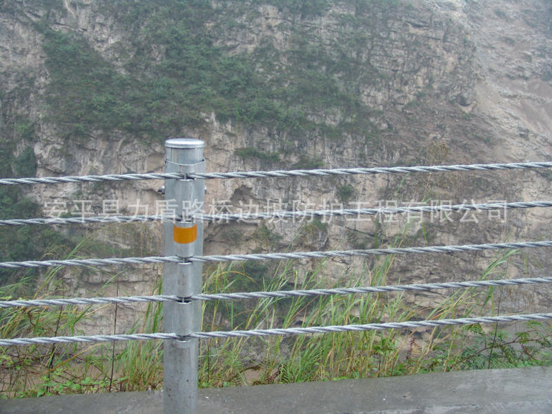 缆索护栏 (4).jpg