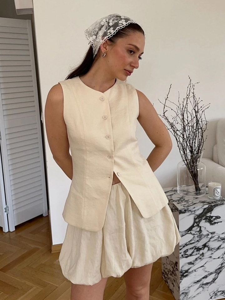 Bộ vest không tay kèm chân váy ngắn dáng hoa hồng thanh lịch — Trắng, màu hồng, quả mơ chi tiết 38