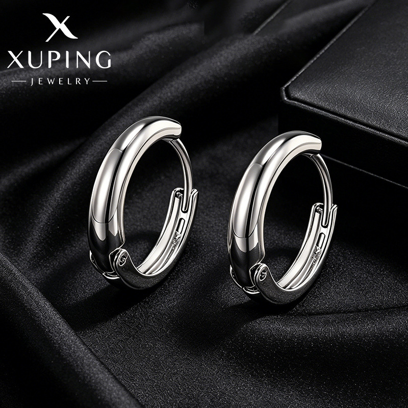 Xuping europa y americana transfronterizos simple geometría brillante aleación de cobre chapado 24k color ligero lujo temperamento auriculares al por mayor mujeres