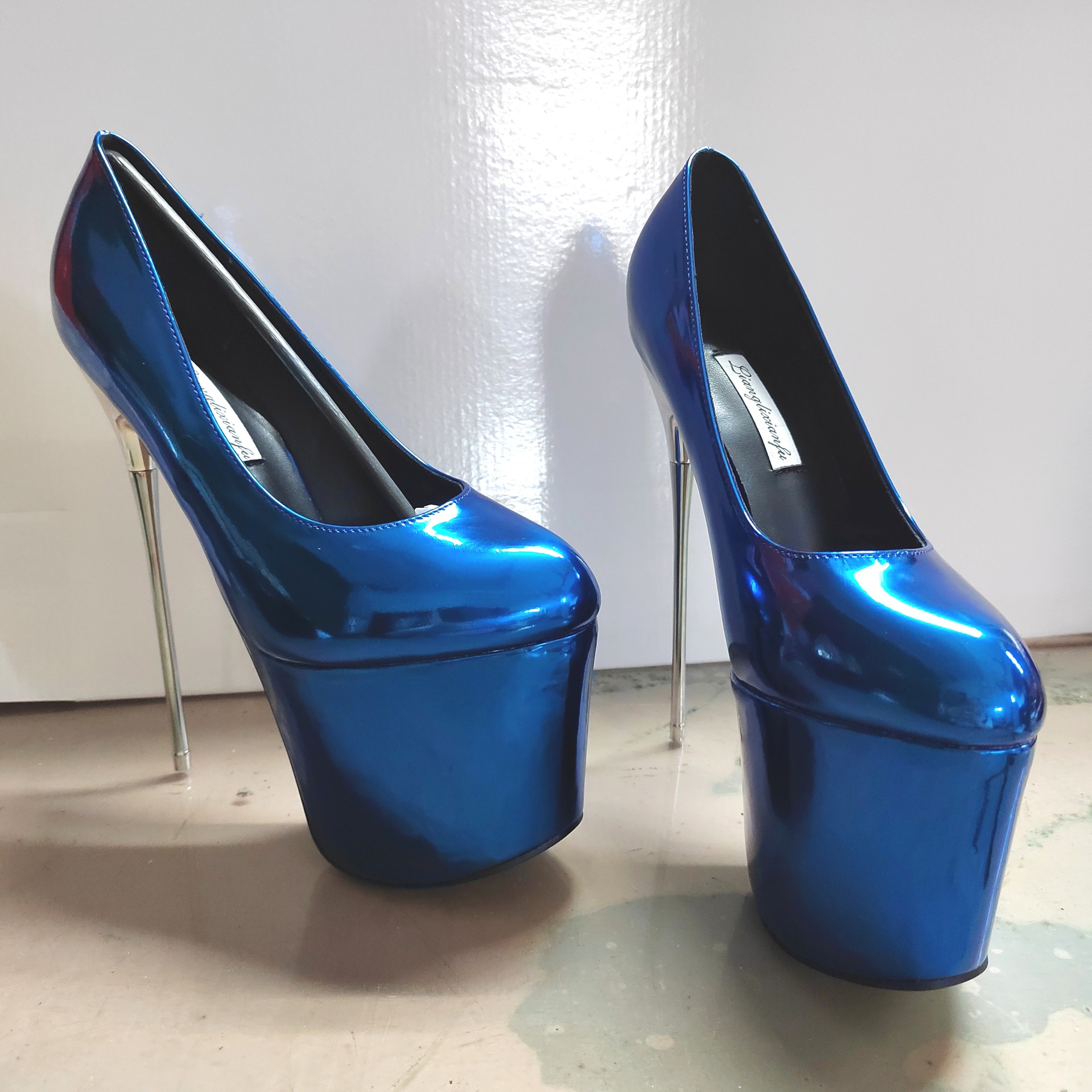 Boot nữ cổ cao ôm bắp chân gót siêu nhỏ 19 cm màu đỏ tươi — Màu đỏ tươi chi tiết 3