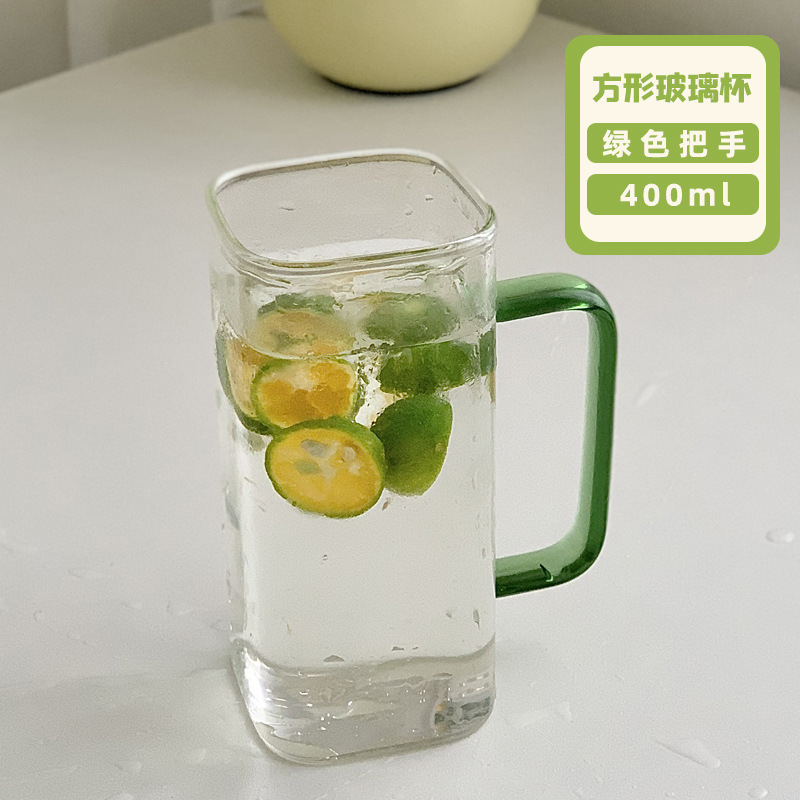 녹색 단일 컵