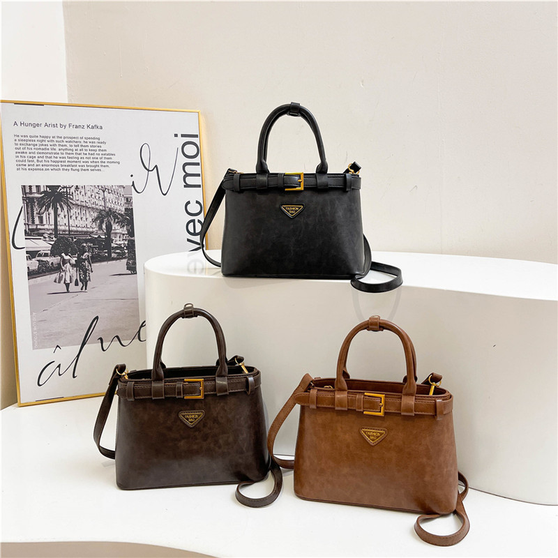 Bag Bags mujeres 2024 nueva moda transfronteriza cinturón decoración bolsos cuadrados retro de hombro una mochila de cabello