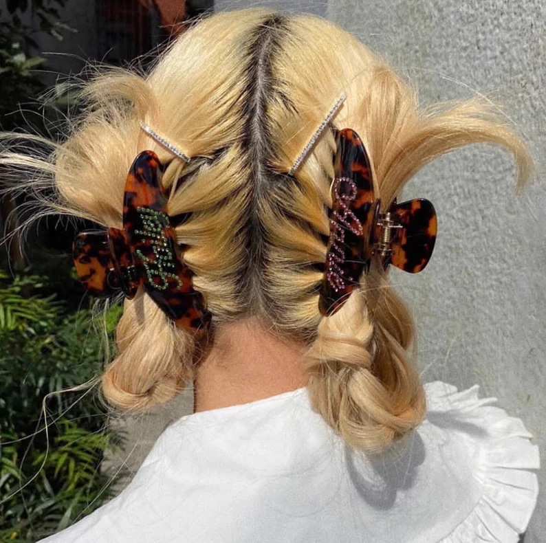 ヨーロッパとアメリカンスタイルのETSYパーソナライズされた名前ラインストーンレターヘアピン酢酸ヘアグリップシンプルな大きなサメクリップ後頭部用|undefined