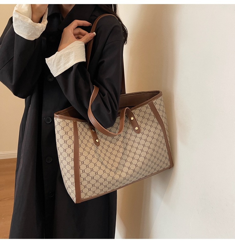 High-end, stylish, versatile, hand-carry bag for women, 2025 new trendy and popular single-shoulder bag with large capacity tote bag undefined