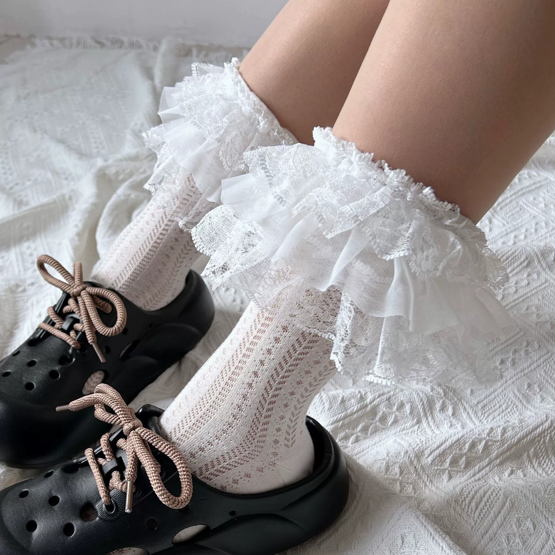 Леди милые трехслойные кружевные чулки