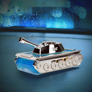 Car Tank Ornaments Car Perfume High-end Creative Car Ornaments Car Aromatherapy Car Decoration