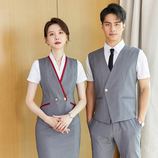 �I�b���bŮ�r�������ͷ����������Ǽ��Ƶ��r��ǰ̨��Ů����