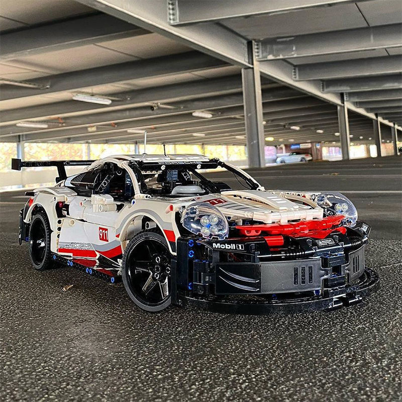 Cross-border black samurai Bao Shijie 911RSR compatible con bloques de construcción de Lego modelo de automóvil deportivo ensamblado control remoto coche de carreras briy