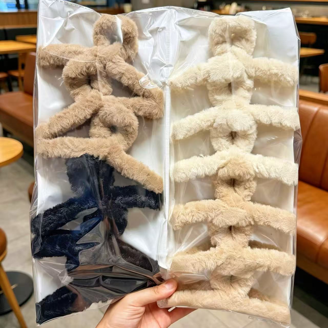 Amazon transfronteriza pintura de goma de gran tamaño clip de pelo espalda Cabeza de tiburón clip de pelo volumen multi horquilla dos yuanes accesorios para el cabello al por mayor