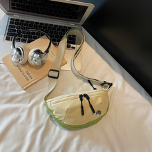 �¿�С���ذ��p��ٴ������б���Ů���^�����μ���R����С��