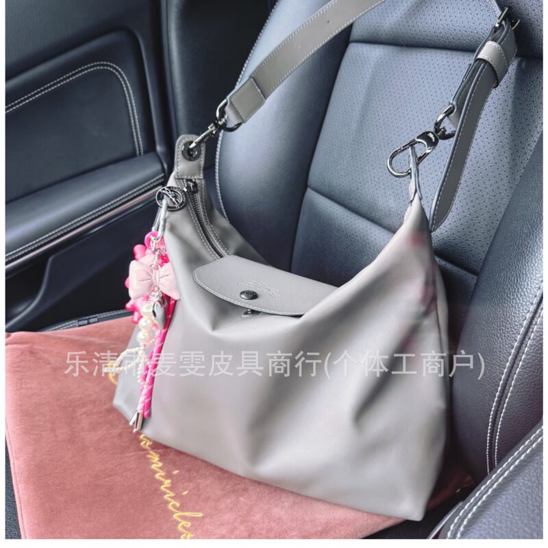 French Longchamp Bag Hobo Underarm Bag Longchamp Large Capacity Bag Women's Retro Tote Bag Casual Commuting Cross-Border Bag French Longchamp Bag Hobo Underarm Bag Longchamp Large Capacity Bag Women's Retro Tote Bag Casual Commuting Cross-Border Bag