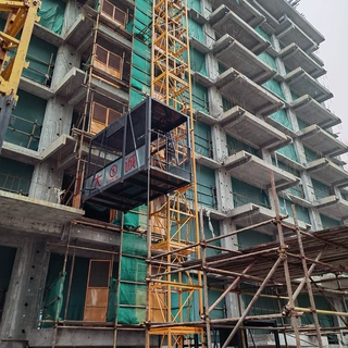 厂家定制物料提升机 房建工地外挂单双笼SS120钢丝绳物料提升机