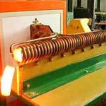 供应汽车钳子热镦机（160KW）