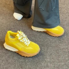 7センチの黄色の徳訓靴の女性の中で背が高くなりました。