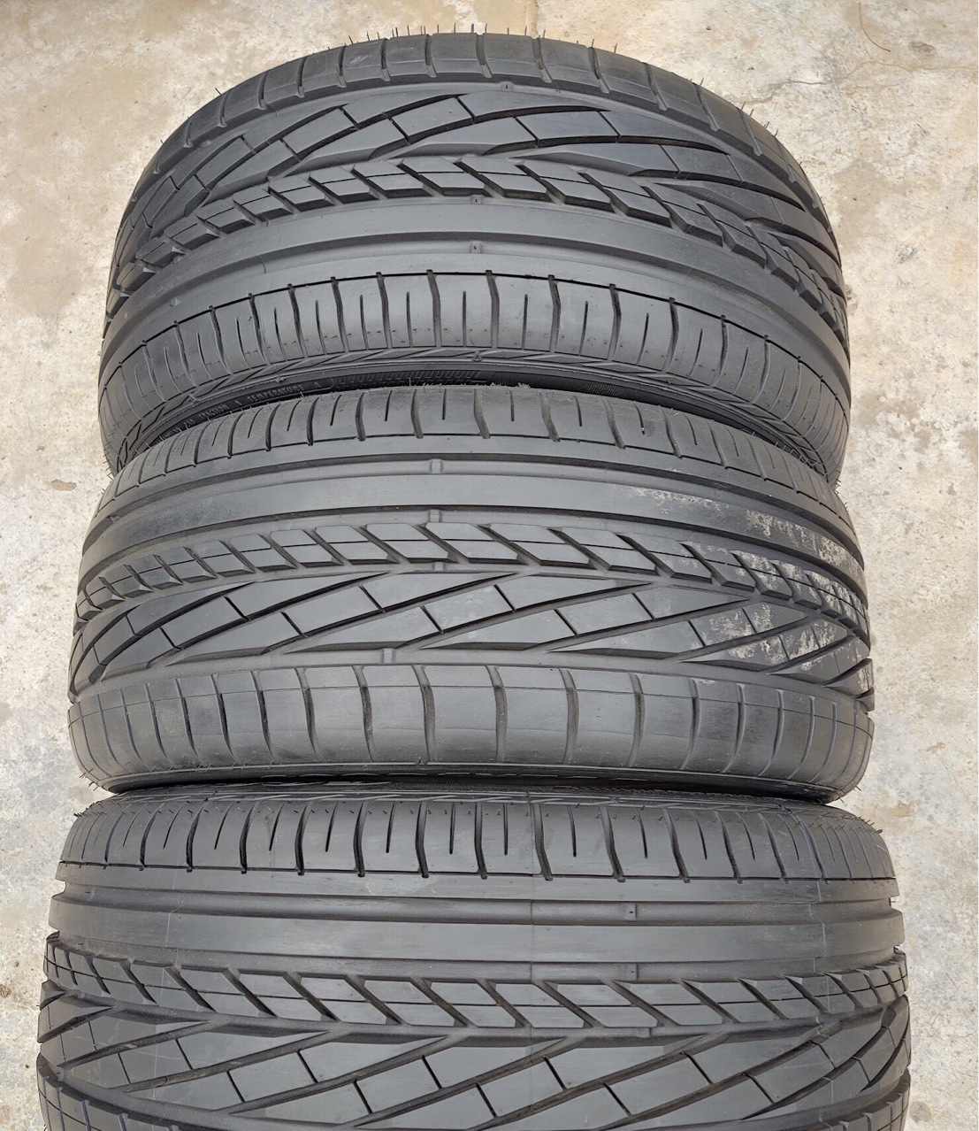 Goodyear Tires 235/45R17 Original Fitment for Volkswagen Magotan/Volkswagen Cc/Audi A4/Mondeo
