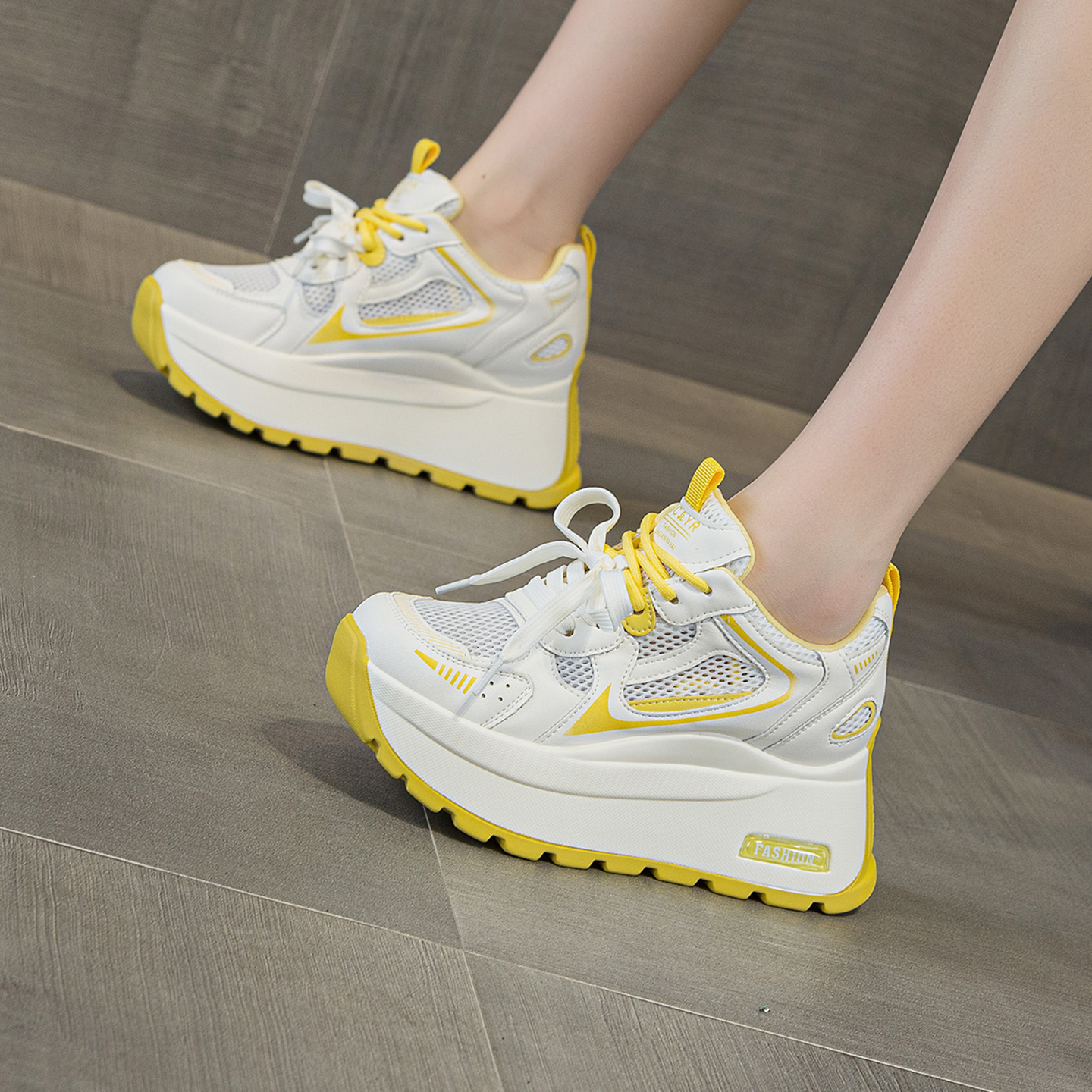 Giày sneaker nữ đế dày phong cách cổ điển, tăng chiều cao, phối màu xám vàng — Xám 5032-1, Vàng 5032-1