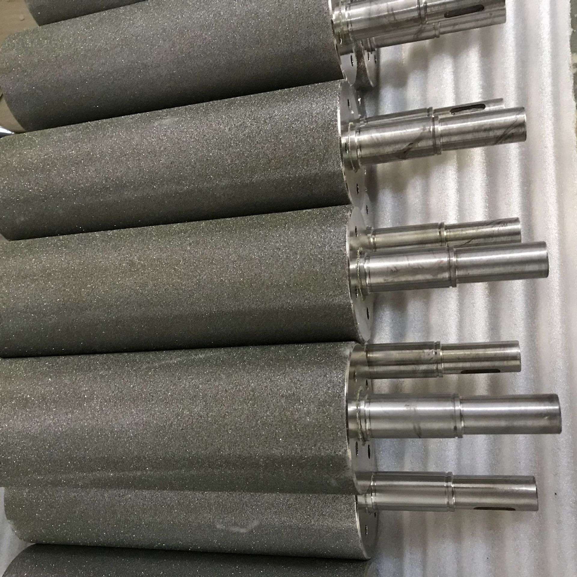 电镀金刚砂轮镀砂过胶机增摩擦砂轮轴金刚石粉扑砂轮表面镀喷砂