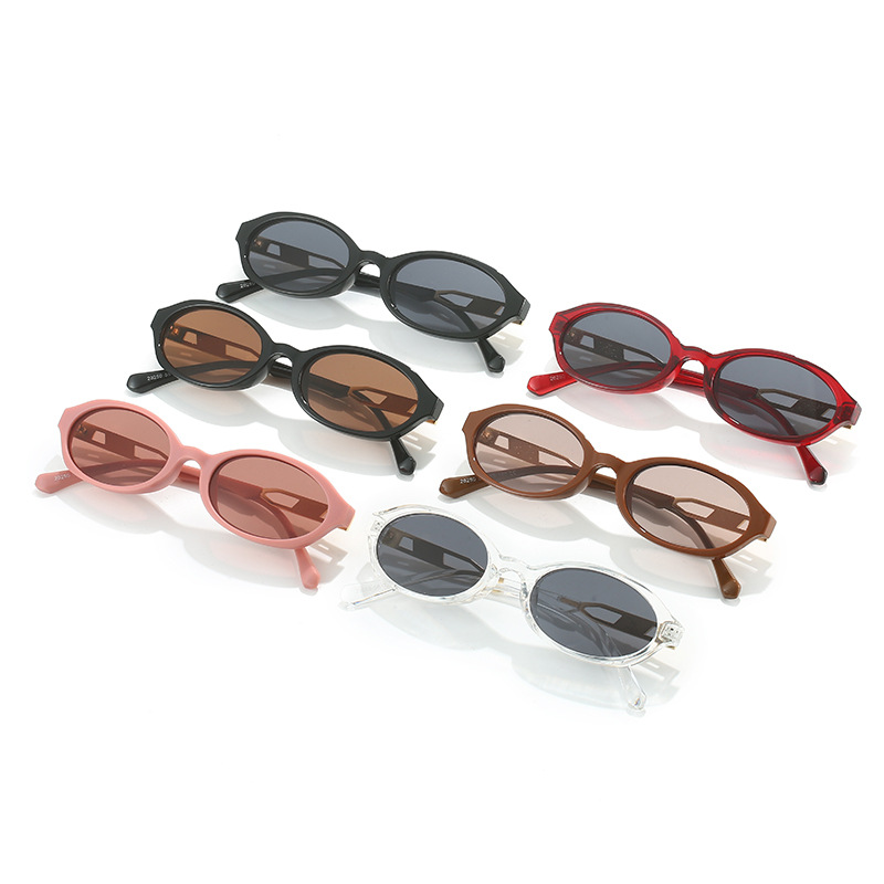 2024 fábrica directa transfronteriza nuevas gafas de sol personalizadas moda Metal tecnología europea y americana sentido gafas de sol tiro en la calle al aire libre