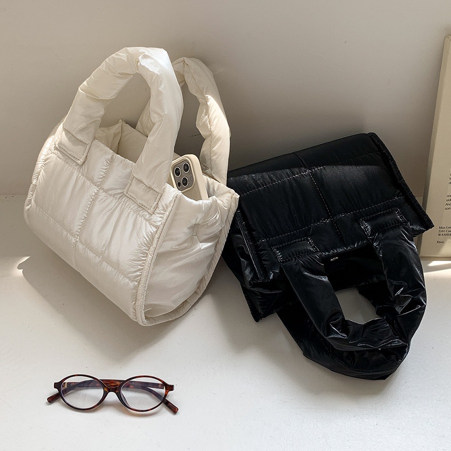 韩版小巧尼龙棉服手提包2024秋冬季时尚小众轻便高级感羽绒斜挎包