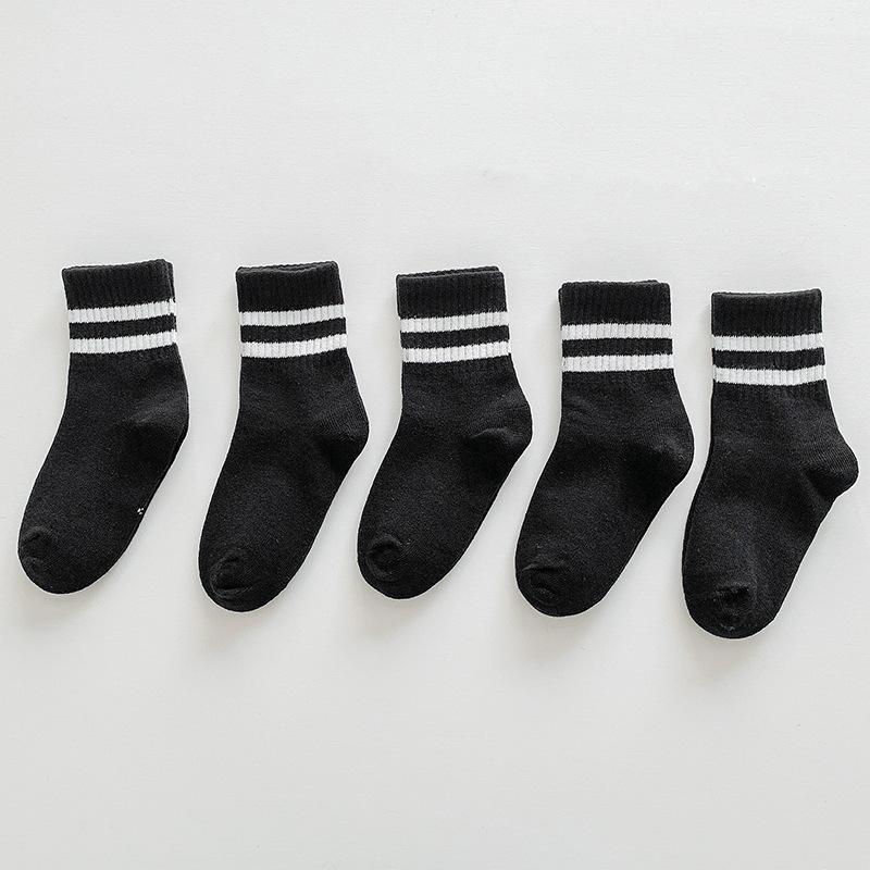 Calcetines de estudiante-dos barras Negro / Código S 3-5 años de edad (se recomienda usar zapatos 23-26 yardas)